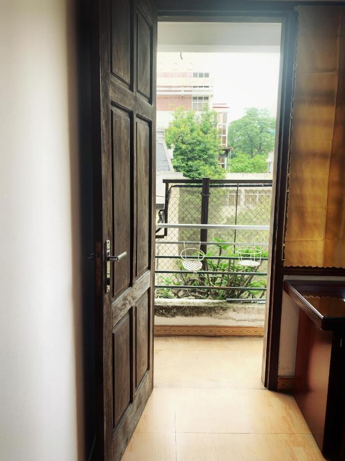 Rainbow Homestay - No 8 Alley 18B Tong Dan Hanoi Exterior foto