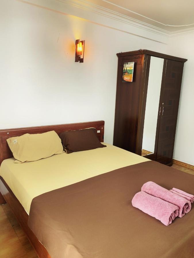Rainbow Homestay - No 8 Alley 18B Tong Dan Hanoi Exterior foto