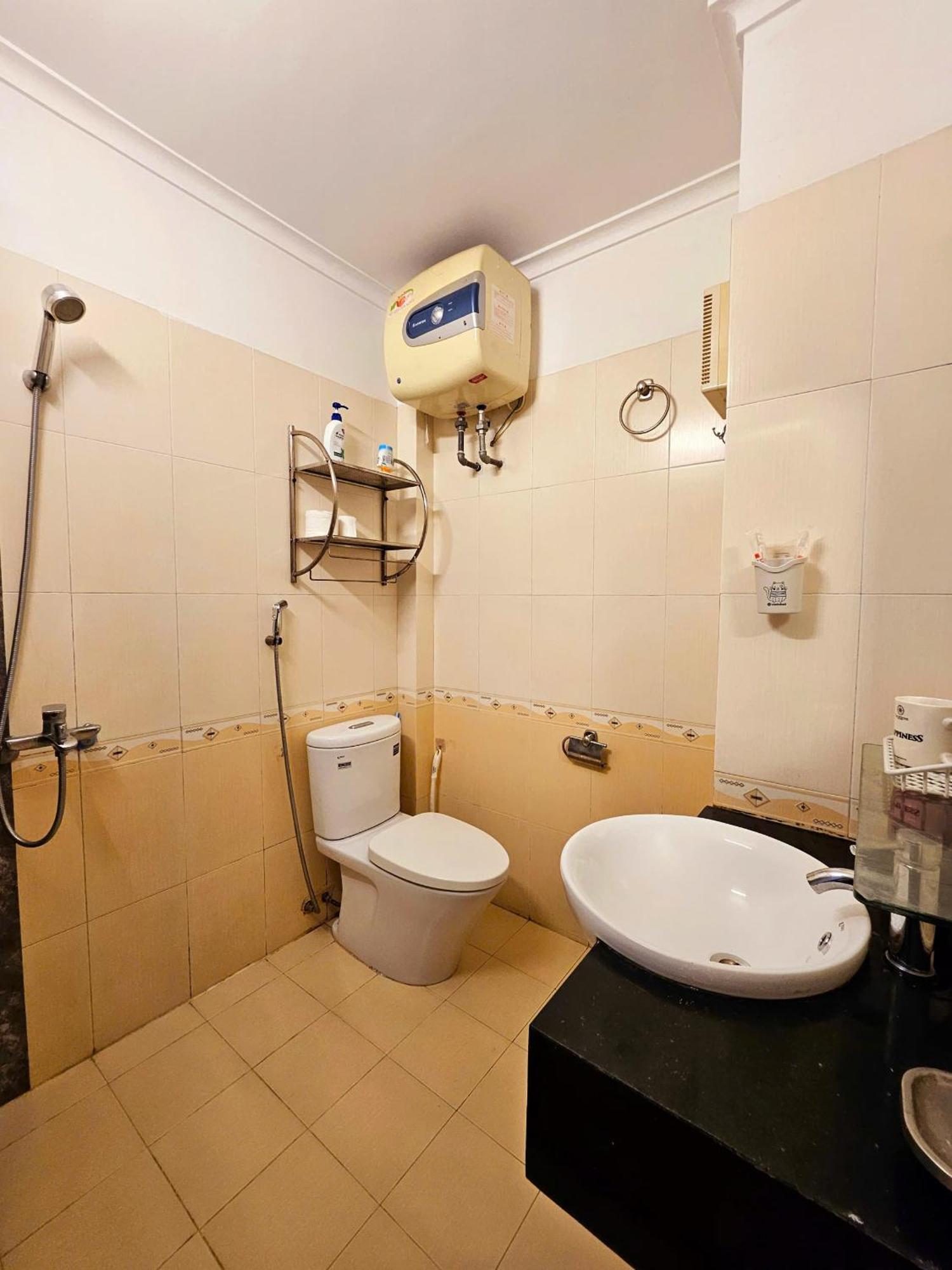 Rainbow Homestay - No 8 Alley 18B Tong Dan Hanoi Exterior foto